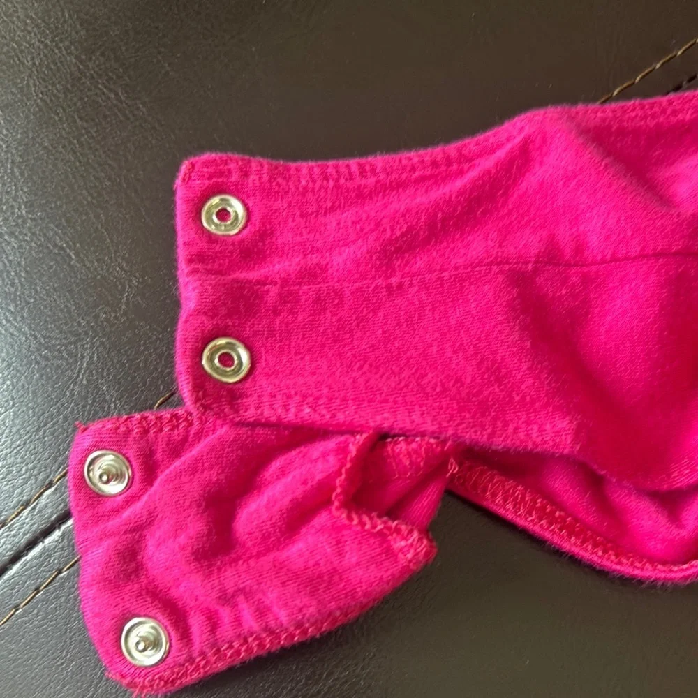 Elegant Pink Sleeveless Top - Picture 11 of 11